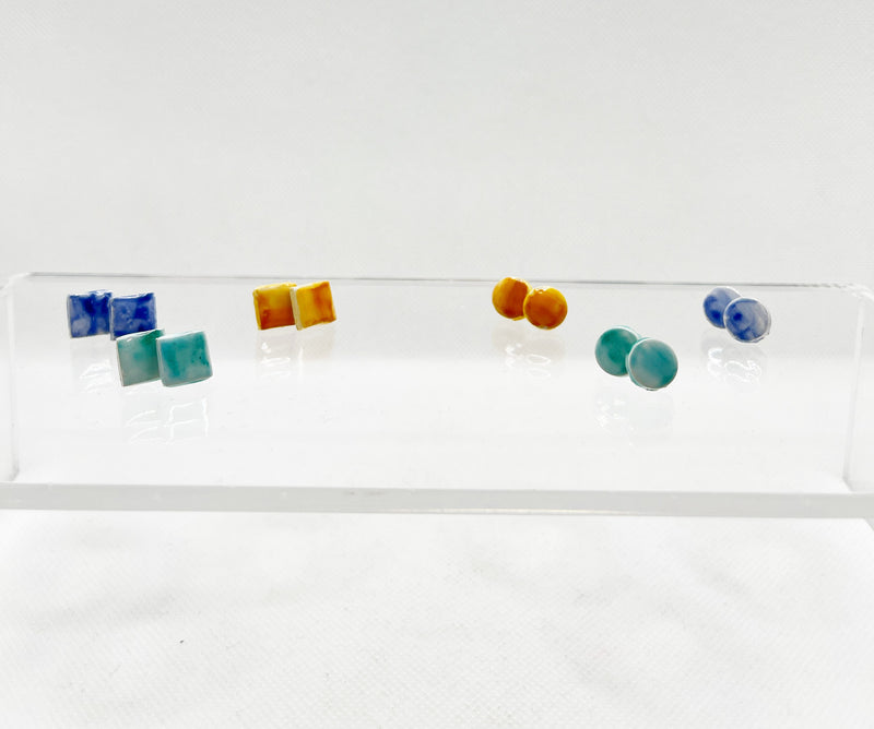 Single color button earrings